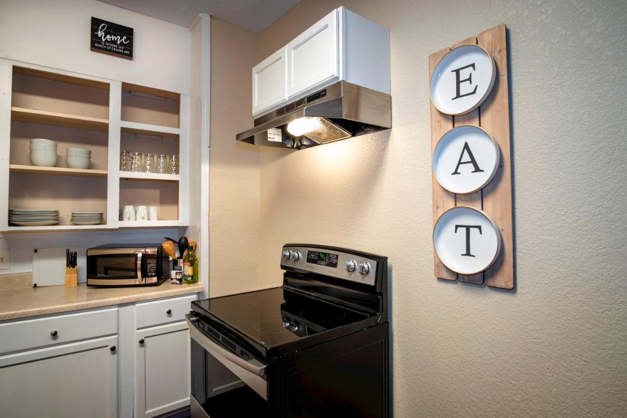 Cozy Downtown Guest House 2Br/1Ba Sleeps 8 San Antonio Exterior photo